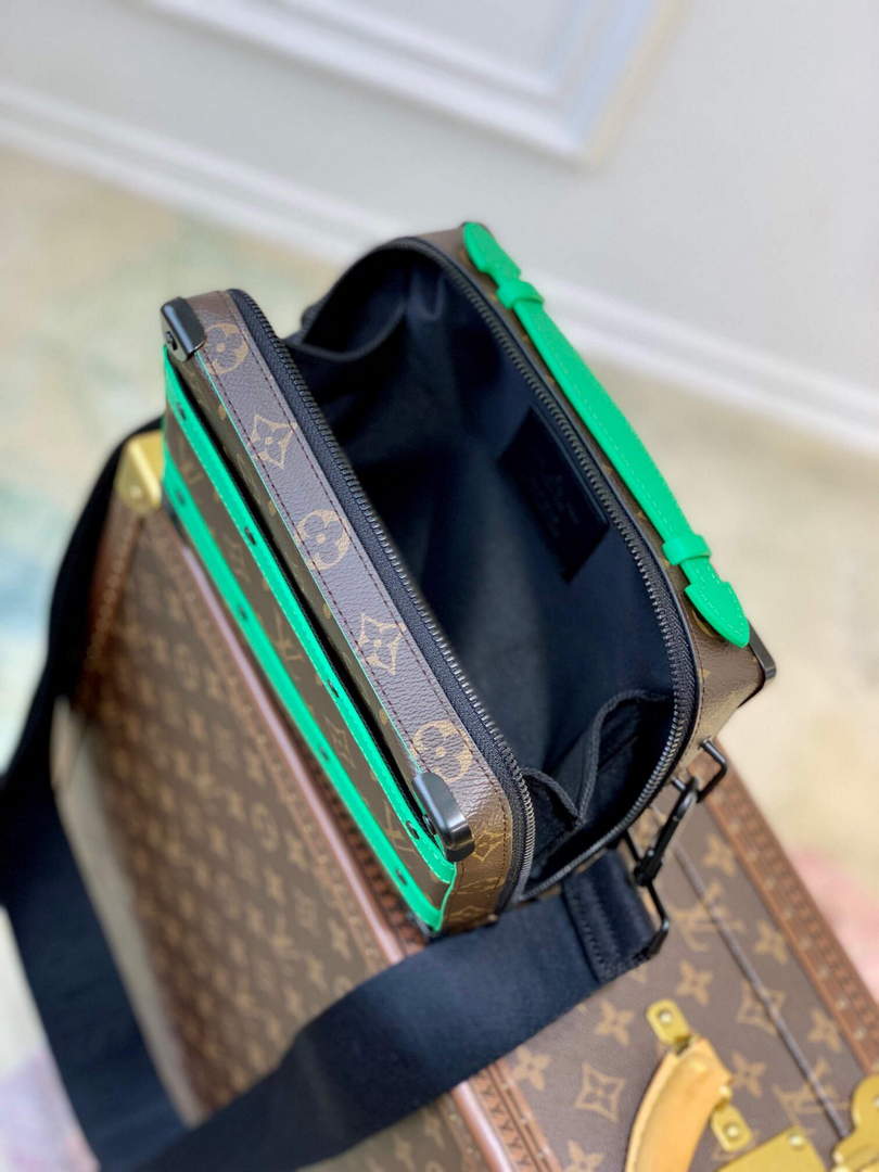 LV M46264 Louis Vuitton Handle Soft Trunk Bag Green - Default Title - View 8