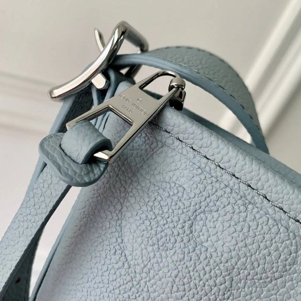 LV M46288 Louis Vuitton CarryAll PM City Bag Blue