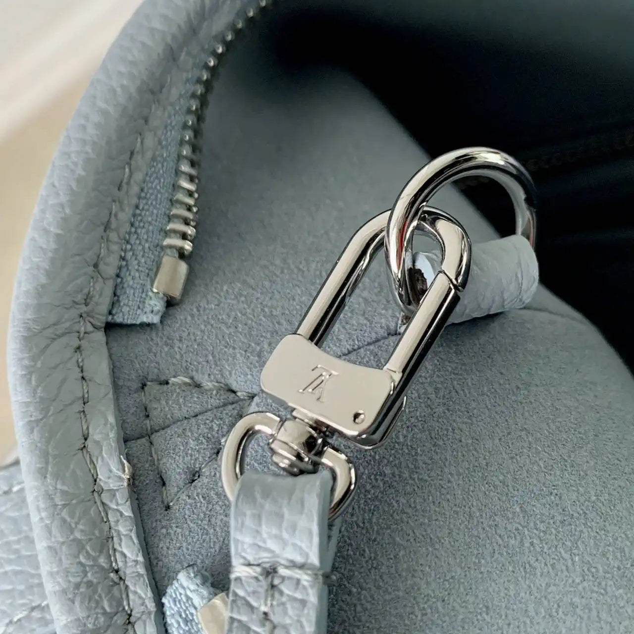 LV M46288 Louis Vuitton CarryAll PM City Bag Blue