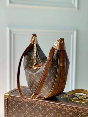LV M46311 Louis Vuitton Loop Hobo Bag Monogram - Default Title - View 3
