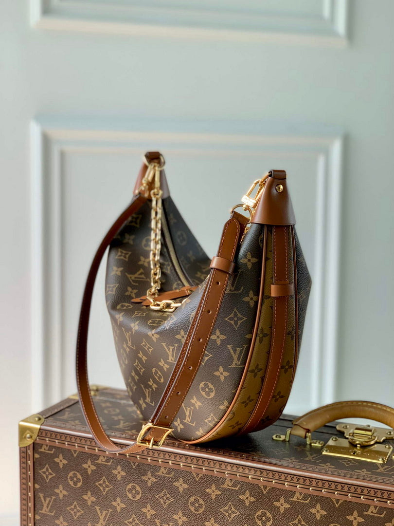 LV M46311 Louis Vuitton Loop Hobo Bag Monogram - Default Title - View 3