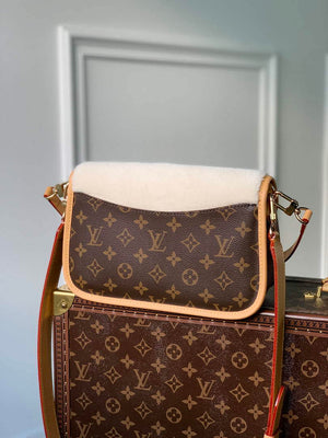LV M46317 Louis Vuitton Diane Monogram Handbag - Default Title - View 3