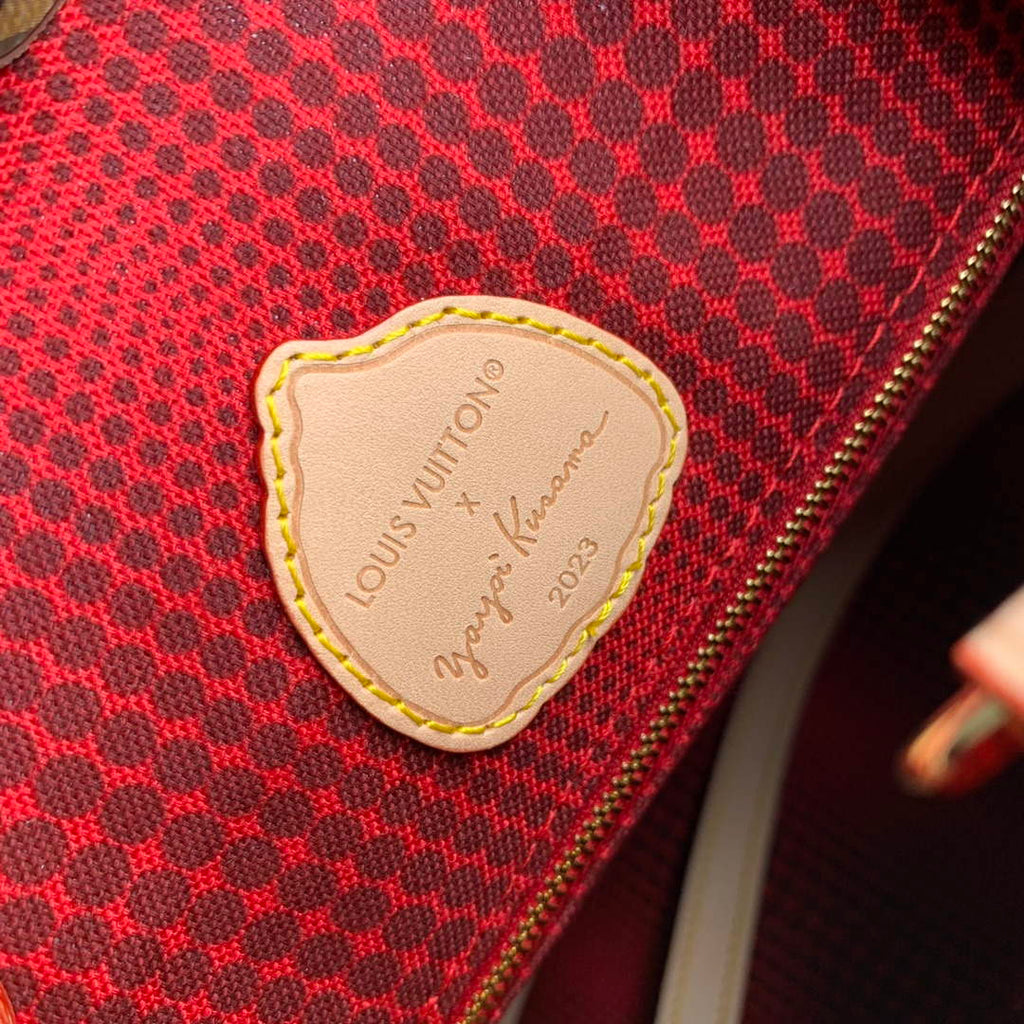 LV M46379 Louis Vuitton LV x YK Onthego MM Bag