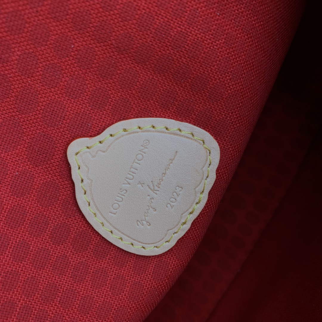 LV M46384 Louis Vuitton LV X YK POCHETTE M¨¦TIS Monogram