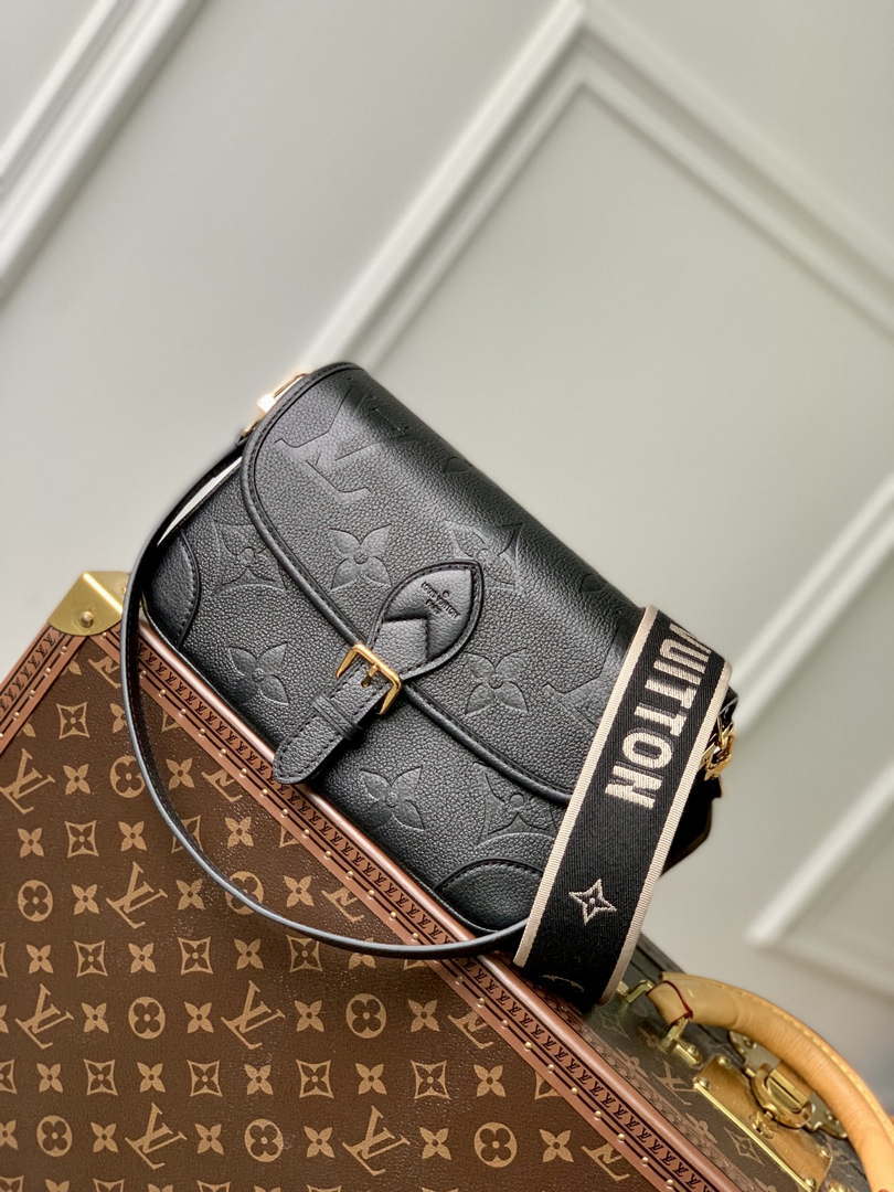 LV M46386 Louis Vuitton Diane Monogram Empreinte Leather Black - Default Title - View 1