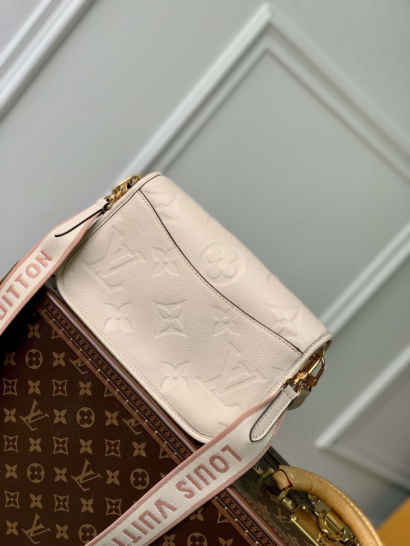 LV M46388 Louis Vuitton Diane Monogram Empreinte Leather White - Default Title - View 2