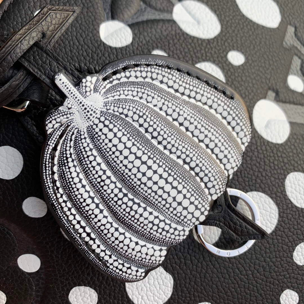 LV M46389 Louis Vuitton LV x YK OnTheGo MM Bag Black White