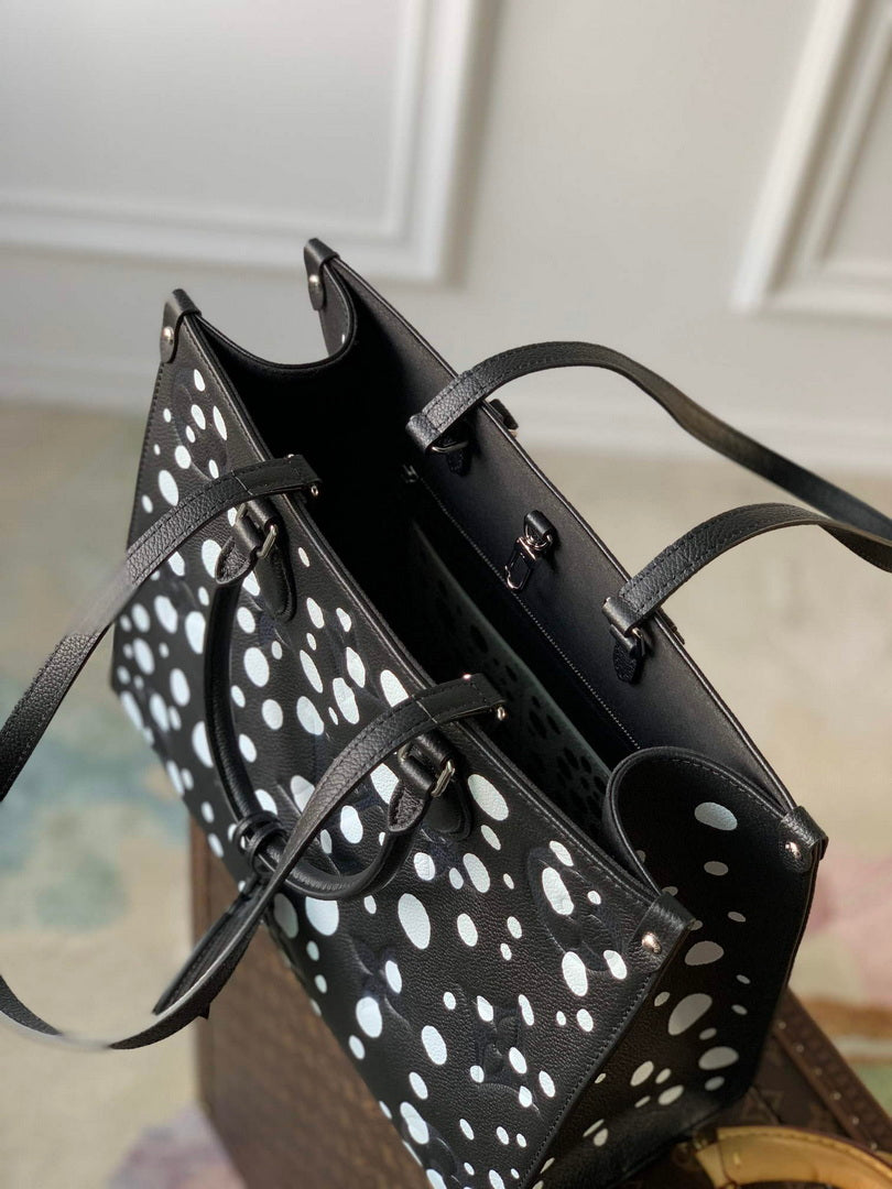 LV M46389 Louis Vuitton LV x YK OnTheGo MM Bag Black White - Default Title - View 8