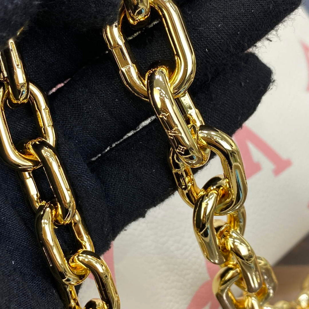 LV M46393 Louis Vuitton Favourite Bag Pink