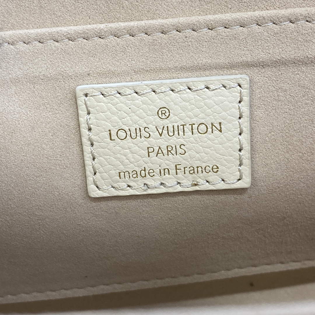 LV M46393 Louis Vuitton Favourite Bag Pink - Default Title - View 8