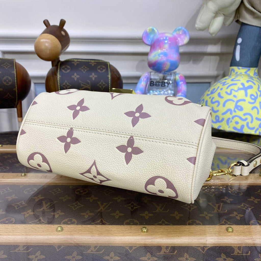 LV M46393 Louis Vuitton Favourite Bag Purple