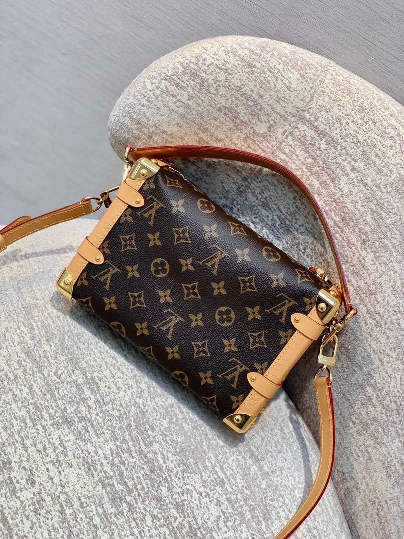 LV M46396 Louis Vuitton Side Trunk PM Bag - Default Title - View 3