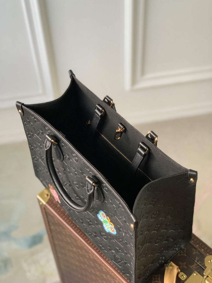 LV M46416 Louis Vuitton LV x YK OnTheGo MM Bag Black - Default Title - View 7