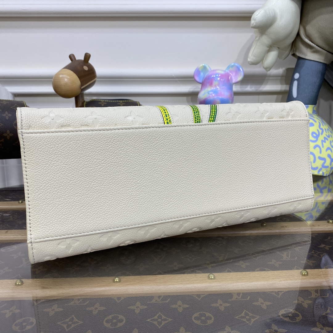 LV M46416 Louis Vuitton LV x YK OnTheGo MM Bag White