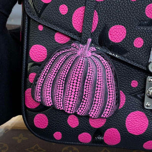 LV M46420 Louis Vuitton LV x YK Pochette M¨¦tis Black/Fuchsia - Default Title - View 5