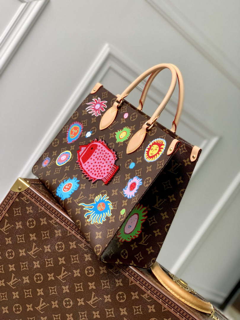 LV M46429 Louis Vuitton LV x YK OnTheGo MM Bag - Default Title - View 2