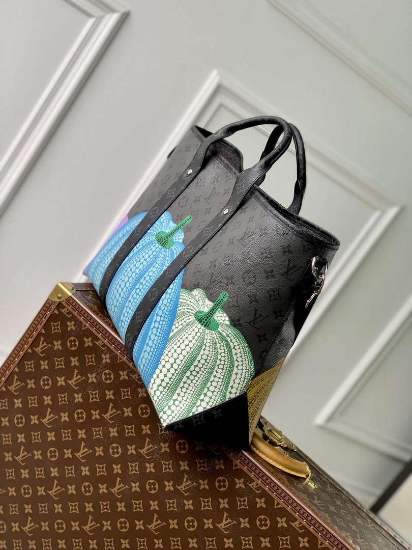 LV M46434 Louis Vuitton LV x YK Weekend Tote - Default Title - View 4