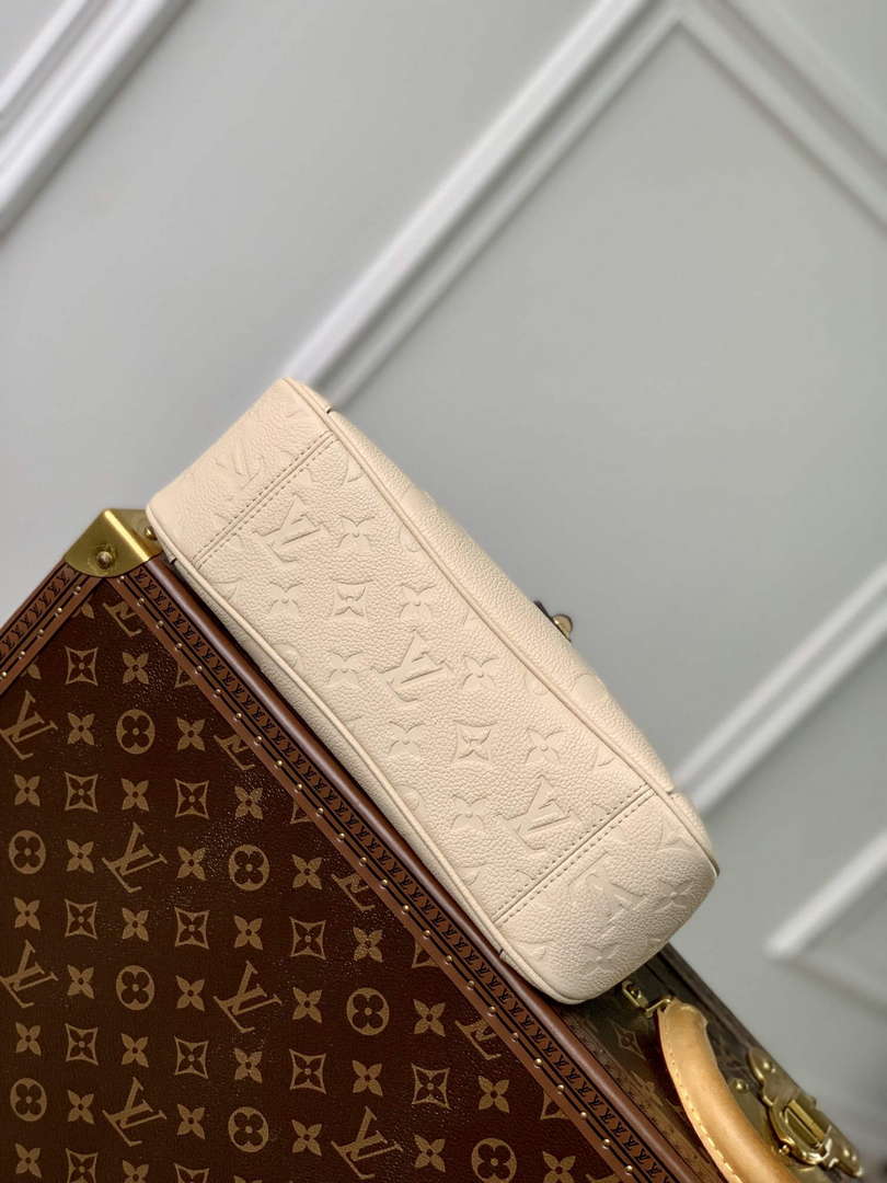 LV M46503 Louis Vuitton Trianon PM Bag Monogram Cr¨¨me Beige