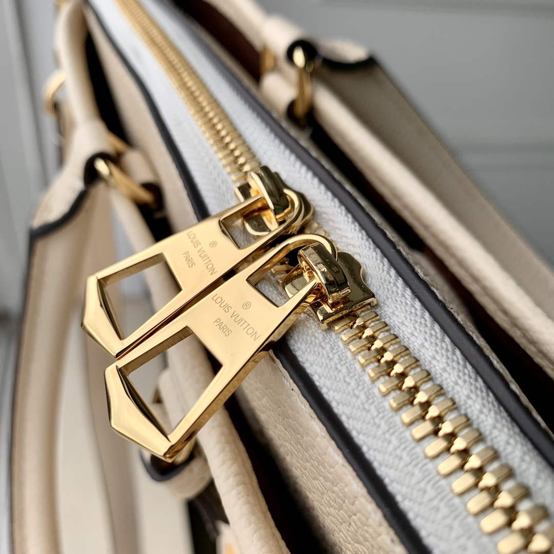 LV M46503 Louis Vuitton Trianon PM Bag Monogram Cr¨¨me Beige - Default Title - View 7