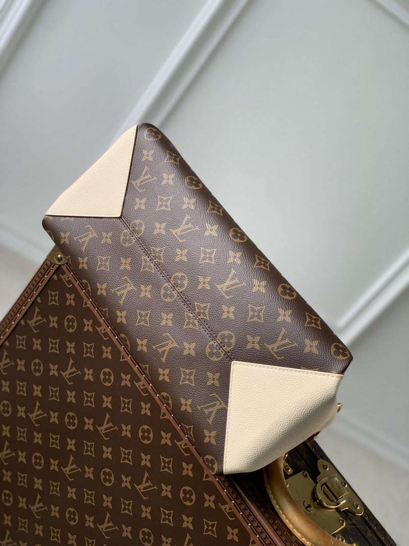 LV M46508 Louis Vuitton Vend?me MM Bag White - Default Title - View 3