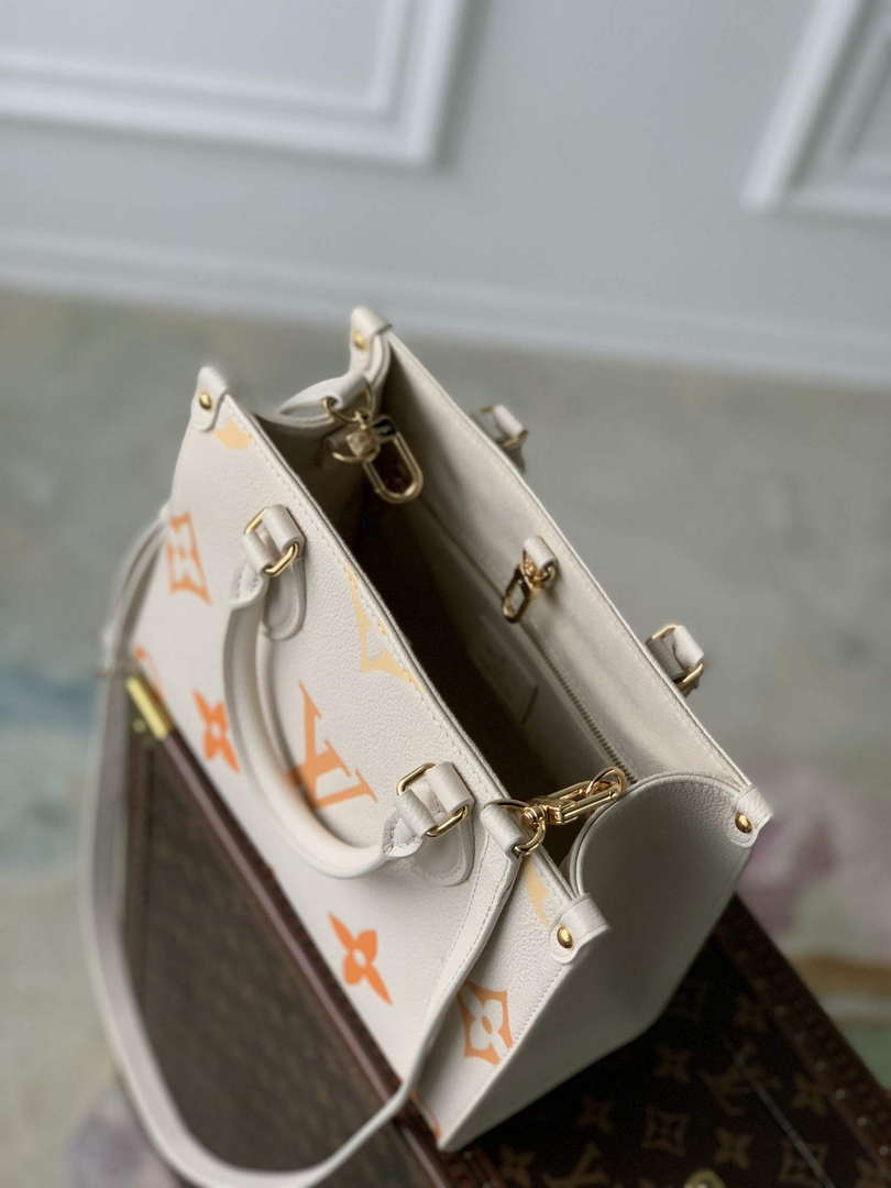 LV M46513 Louis Vuitton OnTheGo PM Bag - Default Title - View 4