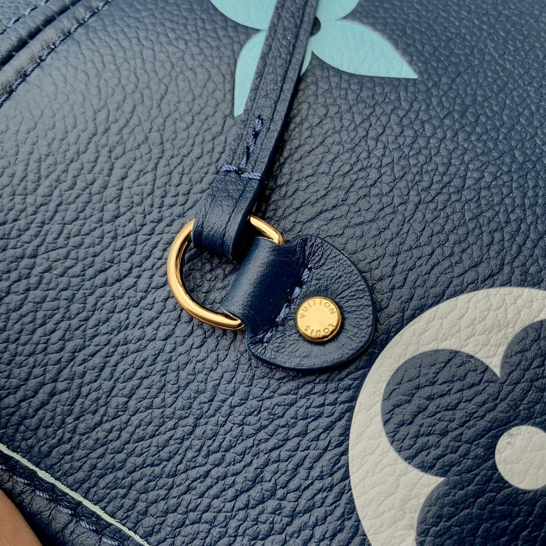 LV M46514 Louis Vuitton Neverfull MM Bag Gradient Blue - Default Title - View 5