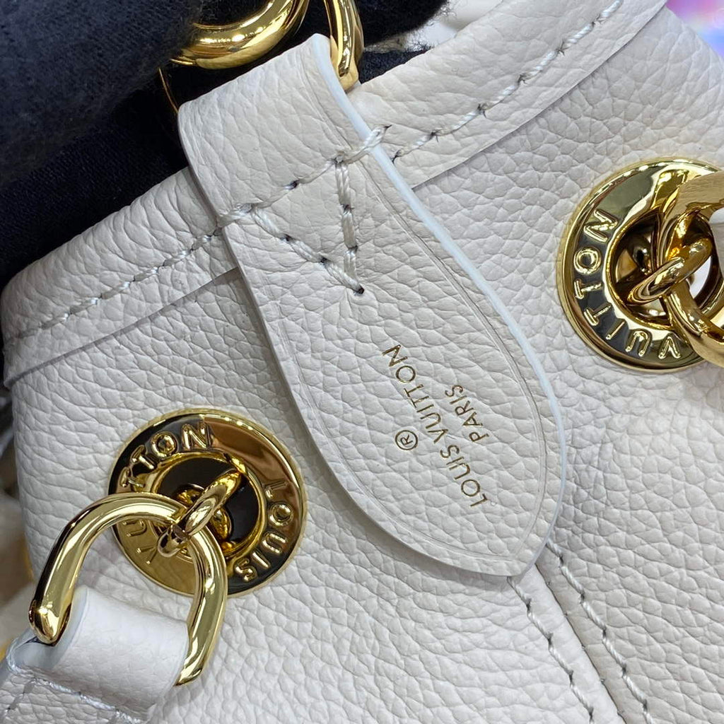 LV M46545 Louis Vuitton Summer Bundle Bag Beige Clair