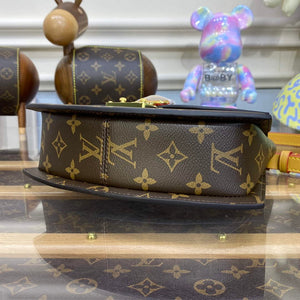 LV M46548 Louis Vuitton Tilsitt Monogram Handbag Brown - Default Title - View 4