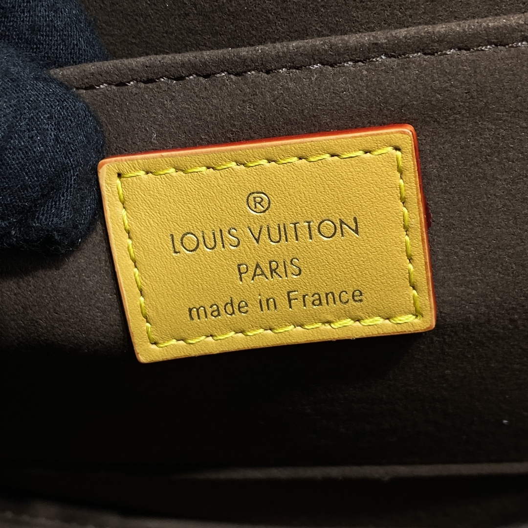 LV M46548 Louis Vuitton Tilsitt Monogram Handbag Brown - Default Title - View 8