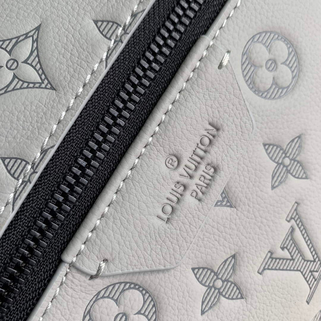 LV M46557 Louis Vuitton Discovery Backpack Bag Anthracite Gray
