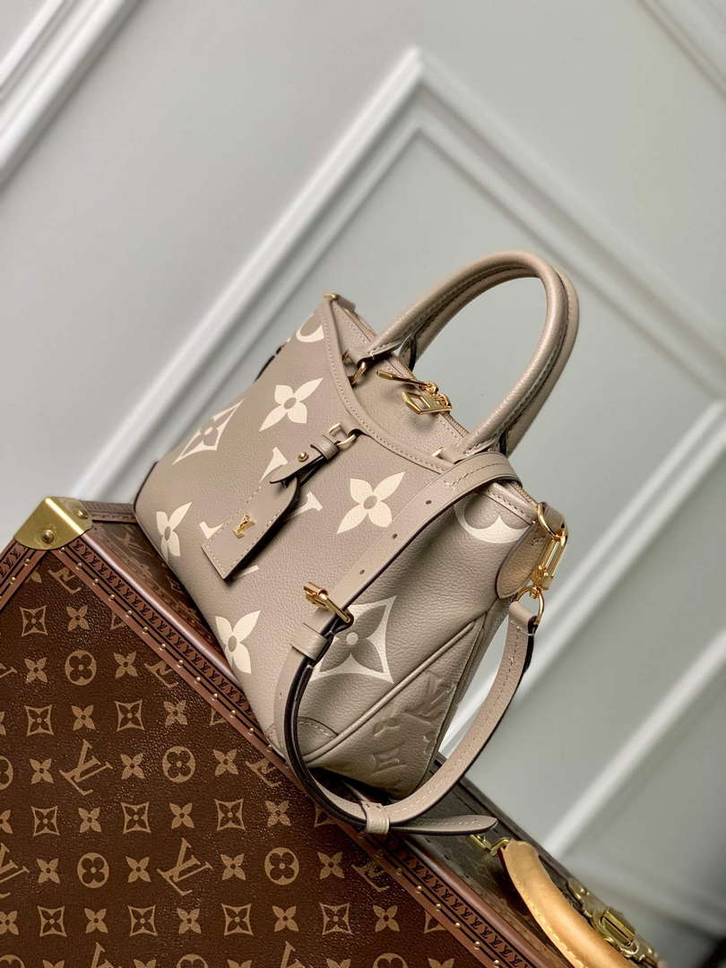 LV M46585 Louis Vuitton Trianon PM Tote Bag Cr¨¨me Beige