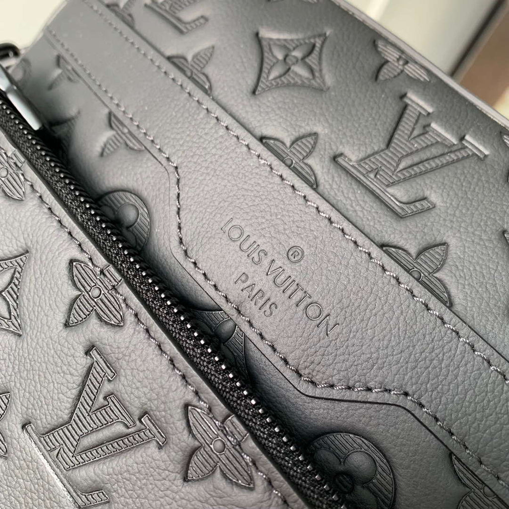 LV M46602 Louis Vuitton Trio Messenger Bag Monogram Shadow Leather