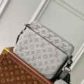 LV M46603 Louis Vuitton Trio Messenger Anthracite Gray - Default Title - View 1