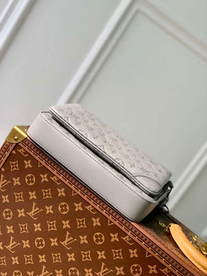 LV M46603 Louis Vuitton Trio Messenger Anthracite Gray - Default Title - View 4