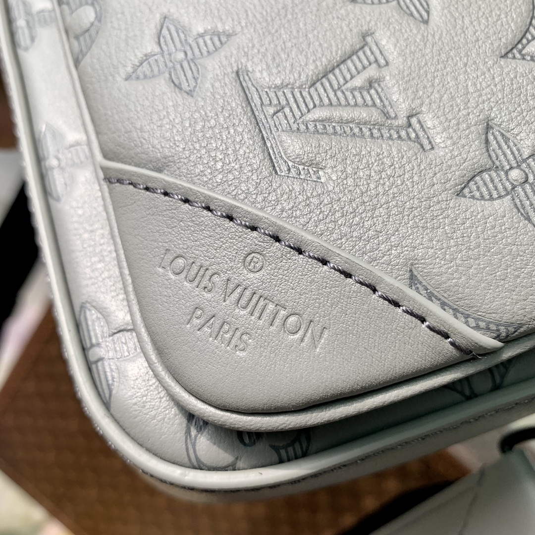 LV M46603 Louis Vuitton Trio Messenger Anthracite Gray - Default Title - View 6
