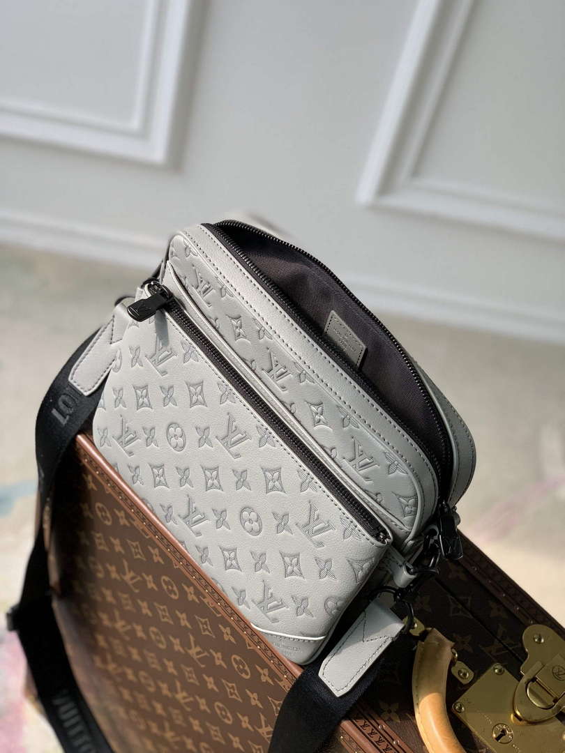 LV M46603 Louis Vuitton Trio Messenger Anthracite Gray - Default Title - View 7
