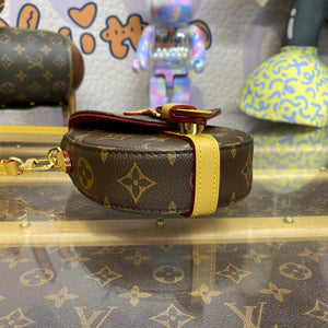 LV M46643 Louis Vuitton Micro Chantilly Bag Monogram - Default Title - View 4