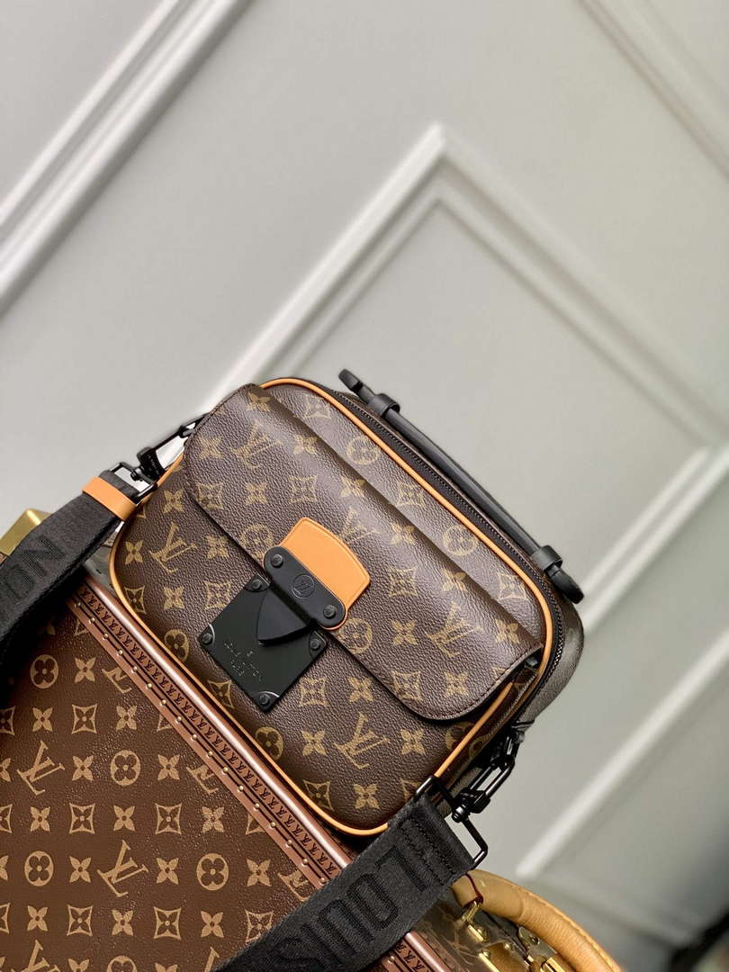LV M46688 Louis Vuitton S-Lock Messenger Radiant Sun - Default Title - View 1