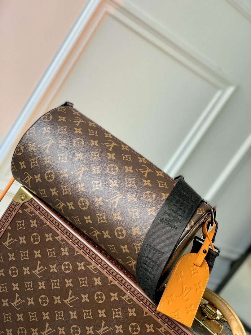 LV M46691 Louis Vuitton Soft Polochon Bag Radiant Sun - Default Title - View 2