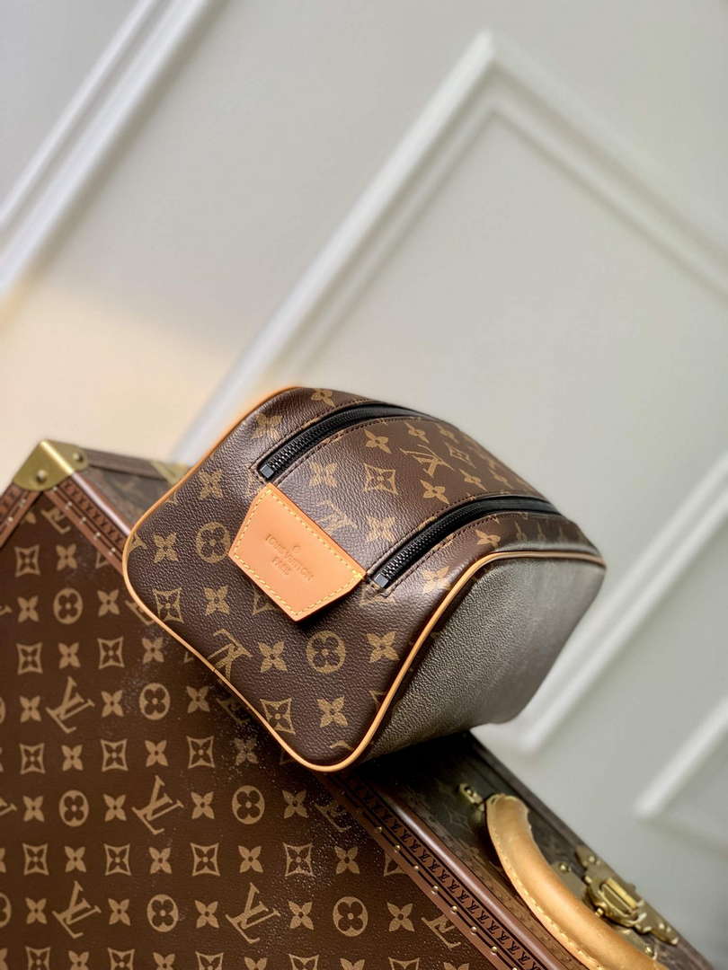 LV M46696 Louis Vuitton Dopp Kit Toiletry Bag Radiant Sun - Default Title - View 3