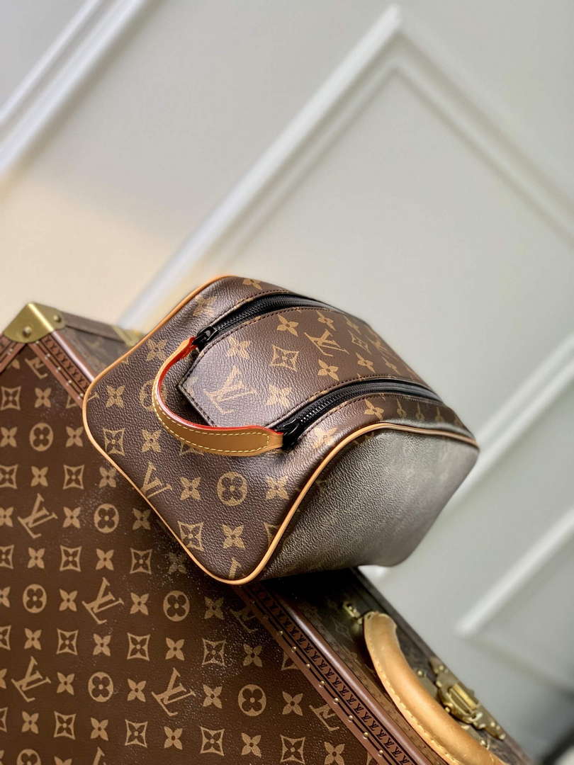 LV M46696 Louis Vuitton Dopp Kit Toiletry Bag Radiant Sun - Default Title - View 4