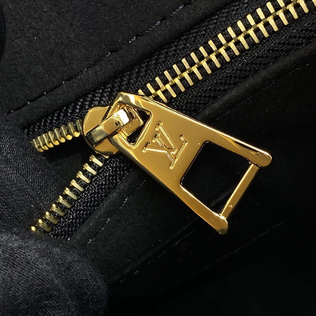 LV M46733 Louis Vuitton OnTheGo PM Handbag Black