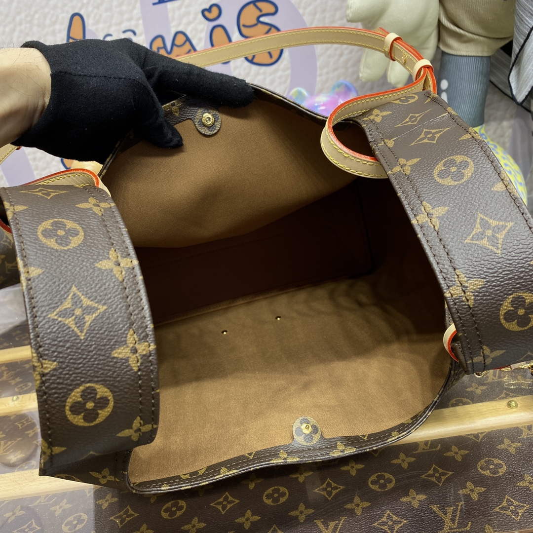 LV M46817 Louis Vuitton Atlantis GM Handbag - Default Title - View 9