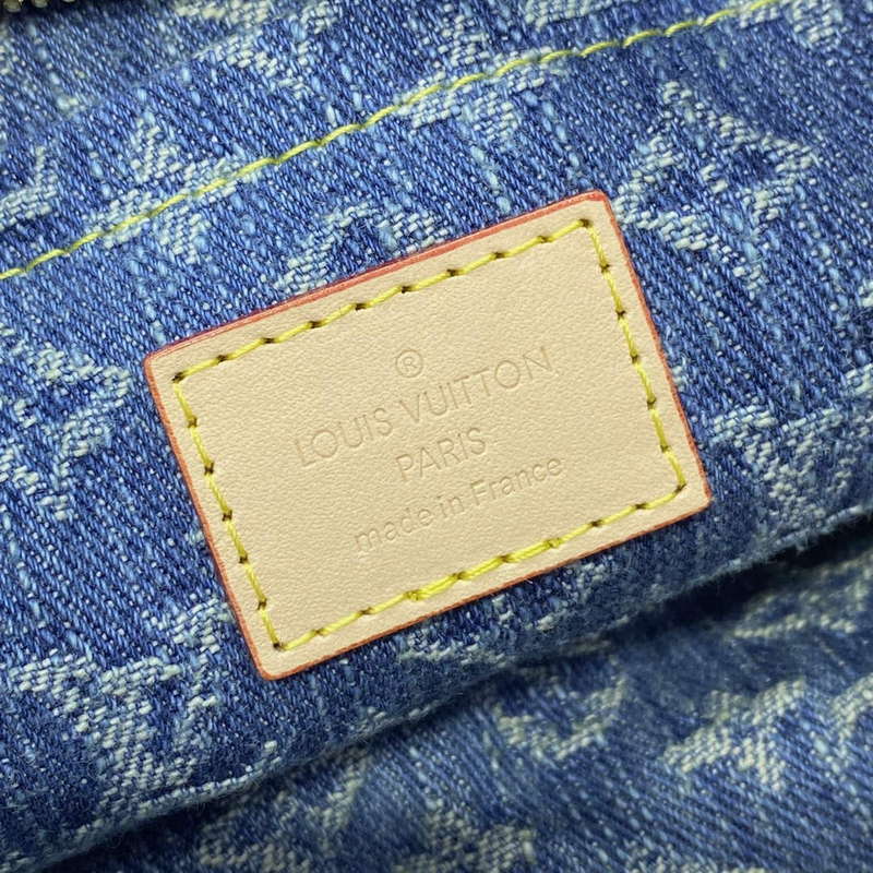 LV M46856 Louis Vuitton Croissant MM Handbag Monogram Denim