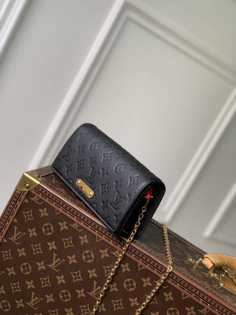 LV M46919 Louis Vuitton Wallet On Chain Lily Bag Black - Default Title - View 4