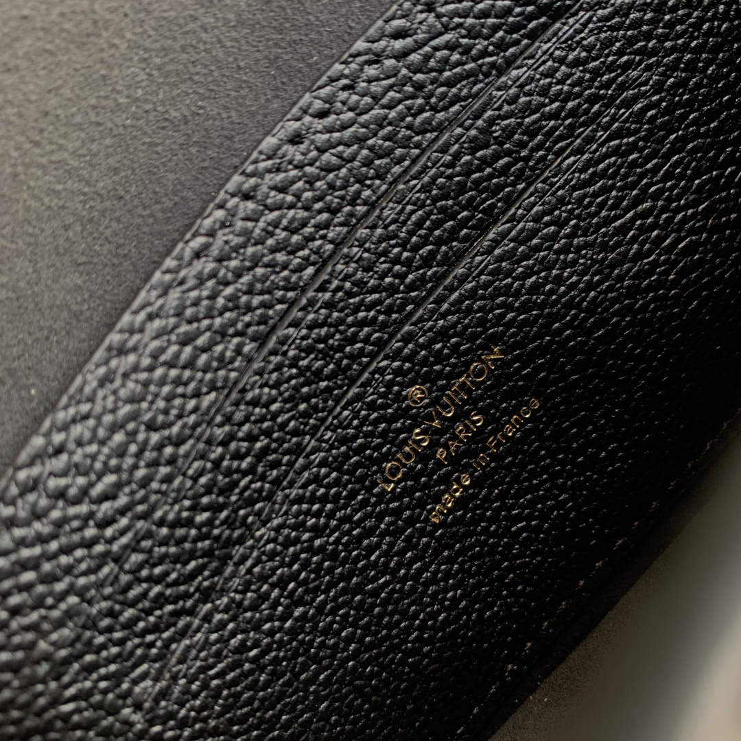 LV M46919 Louis Vuitton Wallet On Chain Lily Bag Black