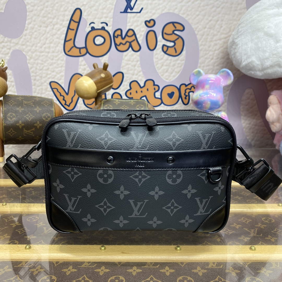 LV M46955 Louis Vuitton Alpha Messenger Bag Black - Default Title - View 1