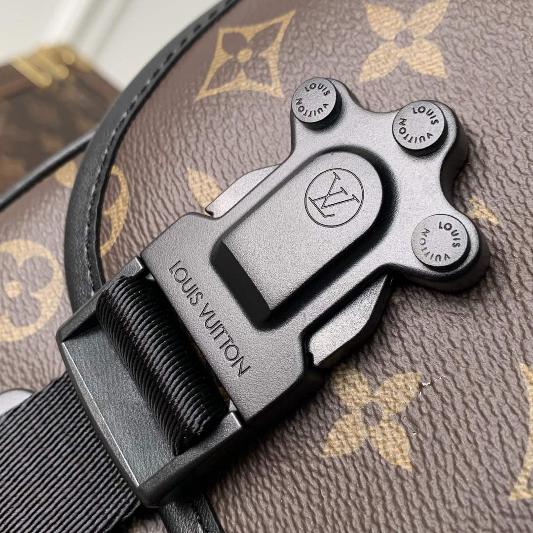 LV M46972 Louis Vuitton LV Trail Messenger Bag - Default Title - View 6