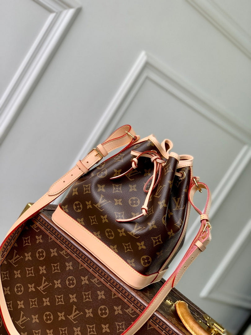 LV M46983 Louis Vuitton No¨¦ BB Bucket Bag