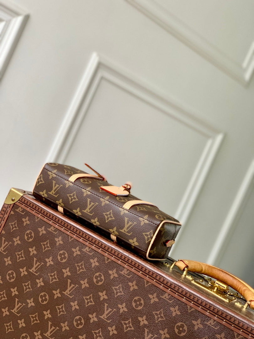 LV M47031 Louis Vuitton Hang On Handbag